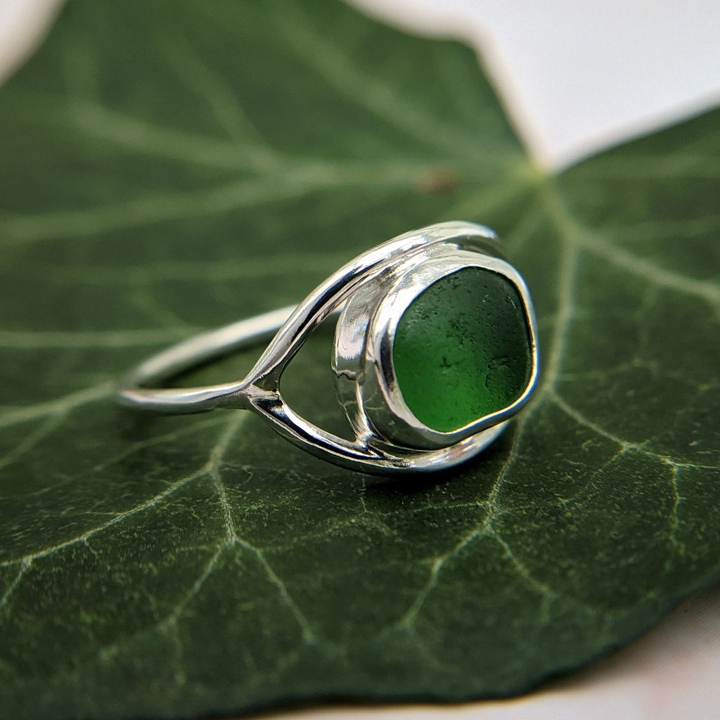 Forest green deco sea glass ring - size L